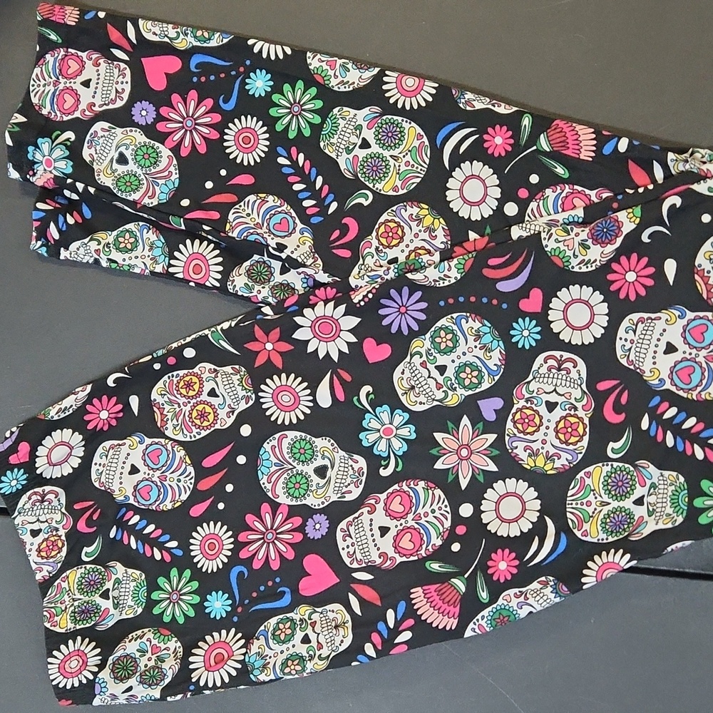 Bobbie Brooks Ladies' Skull Pants
